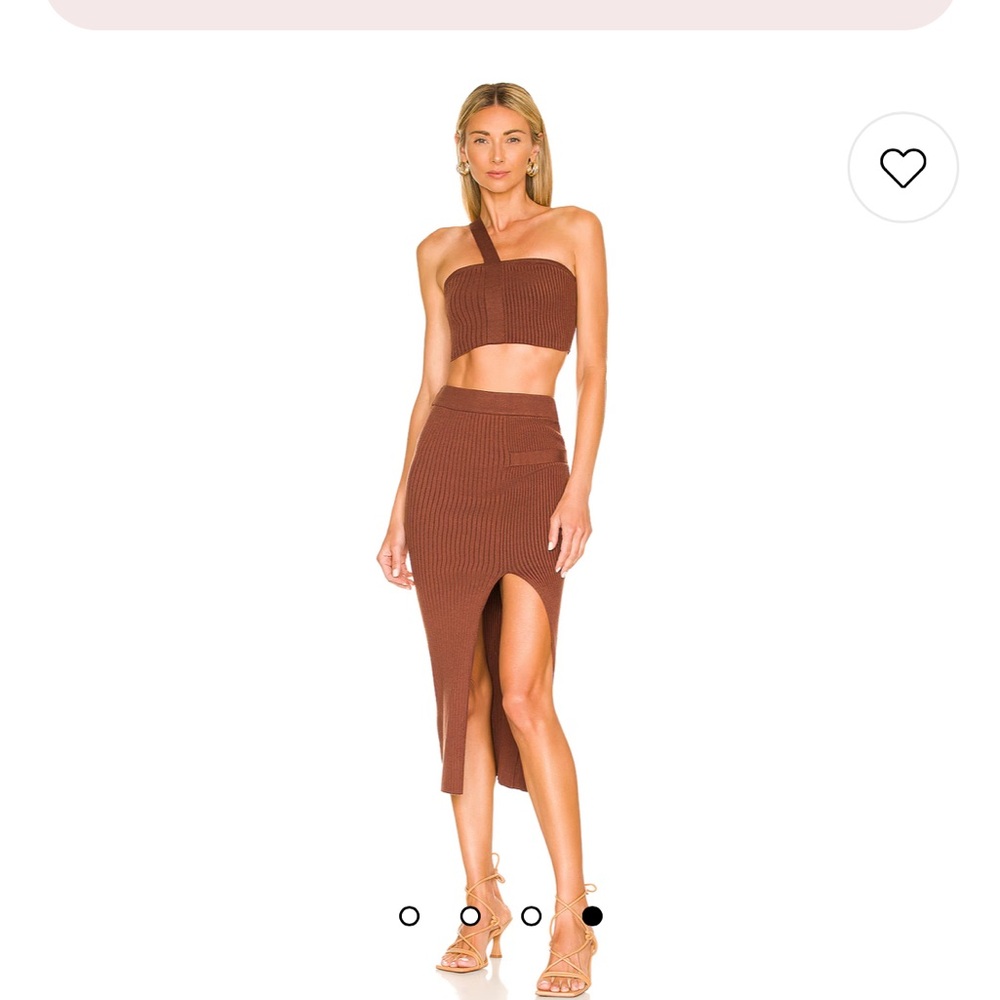 Ellis Top + skirt set in Nutmeg
Camila Coelho — size SMALL. Never worn.